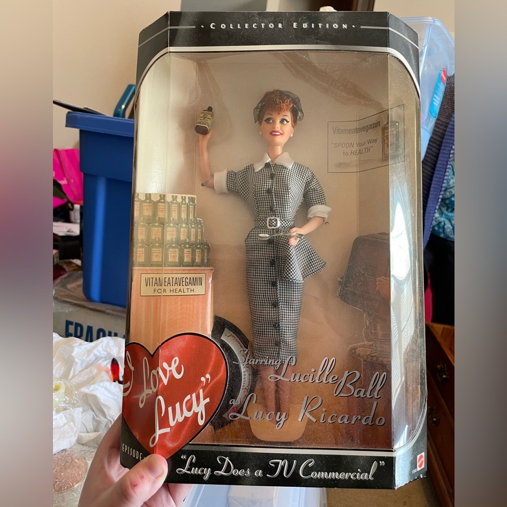 I Love Lucy 1997 Mattel Collector’s Edition Barbie